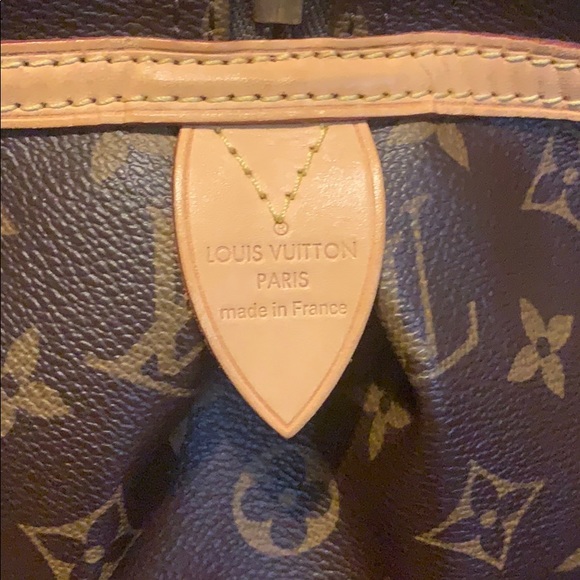 Louis Vuitton Montorgueil GM - Picture 2 of 8